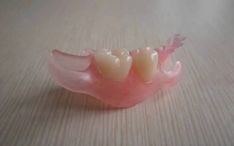 活动义齿注意事项 5